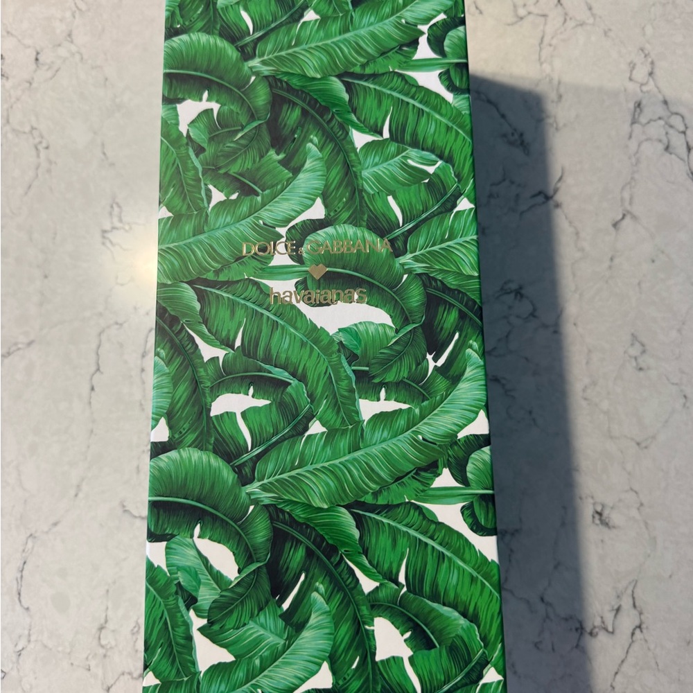 NWT Dolce & Gabbana Havaianas Green Banano Leaf Sandals, Size 7 W, Size 6 M